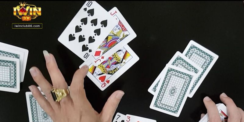 Cách Chơi Liêng Chi Tiết Từ A - Z Dành Cho Người Mới Hướng dẫn cách chơi chi tiết cho người mới